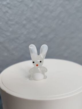 Ganz Mini White Bunny Rabbit Blown Glass